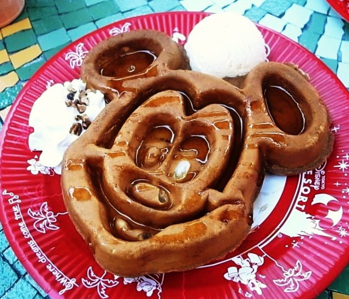 mickey-waffle-696x597-23042019-135043.jpg