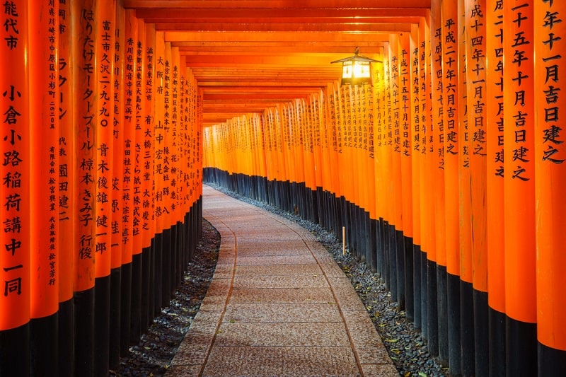 den-fushimi-inari-2-min-18042019-163412.jpg