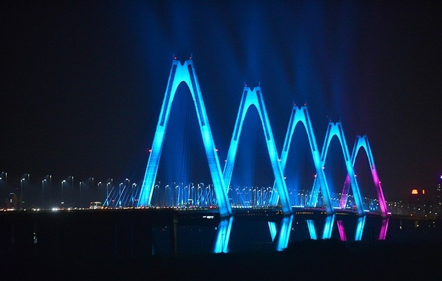  Cầu Nhật Tân